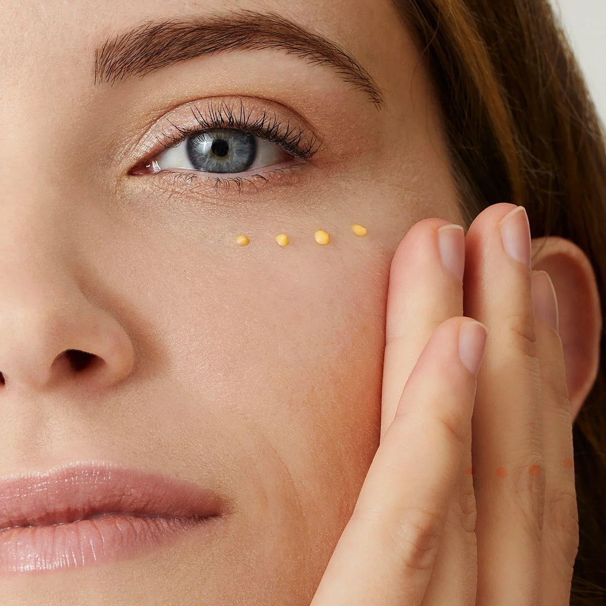 En iyi retinol göz kremleri - Glamour Magazine, Kasım 2023